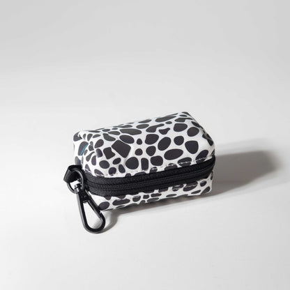 Reflective Poop Bag Dispenser with Pebble Pattern - Pookie Pets